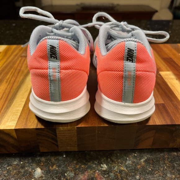 Nike Girls Downshifter running shoes size 6Y - Picture 4 of 6